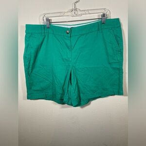 J Crew Green Chino Women’s Shorts Front Button Zip Shorts Size 16